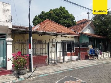 Dijual Rumah di Jalan Donokerto Surabaya