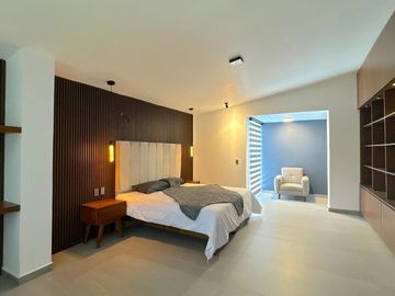 Casa de Lujo en Venta en Lomas del Valle, Zapopan, Jalisco