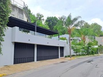 Casa de Lujo en Venta en Lomas del Valle, Zapopan, Jalisco