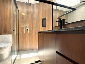 Casa de Lujo en Venta en Lomas del Valle, Zapopan, Jalisco