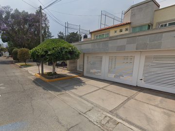 ¡¡¡ CASA EN REMATE BANCARIO EN CD. SATÉLITE!!! ¡¡¡ADQUIERE ESTA PROPIEDAD CON UN COSTO MUY POR DEBAJO DE SU VALOR!!!