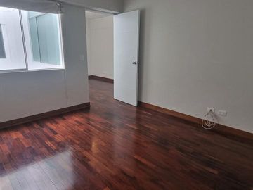 VENTA DE DEPARTAMENTO DE 140M2 EN CHACARILLA , SURCO