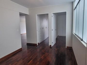 VENTA DE DEPARTAMENTO DE 140M2 EN CHACARILLA , SURCO