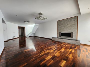 VENTA DE ESPECTACULAR DEPARTAMENTO EN MALECON 28 DE JULIO MIRAFLORES