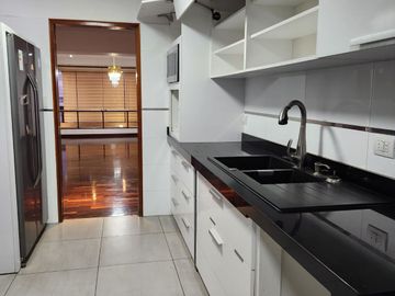 VENTA DE ESPECTACULAR DEPARTAMENTO EN MALECON 28 DE JULIO MIRAFLORES