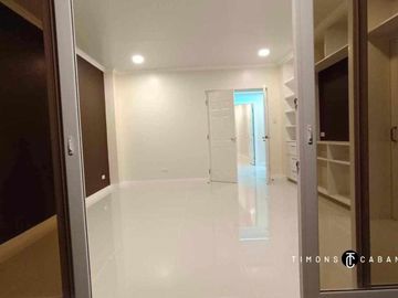 Your Options Await: Stunning House for Sale in Baguio City!