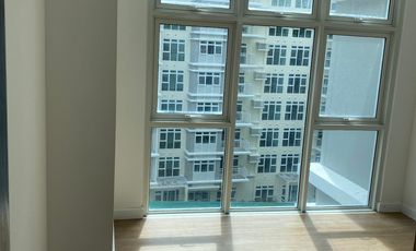 3 Bedroom South Veranda Arca For Sale With Parking RFO Move-in Below Market Value