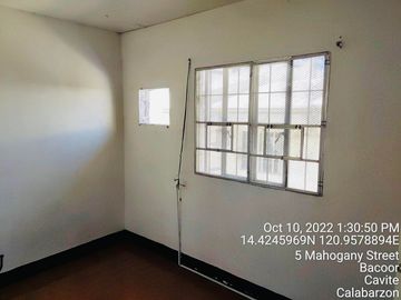2-BEDROOM HOUSE AND LOT (TOWNHOUSE TYPE) FOR SALE IN BRGY. MAMBOG III, BACOOR, CAVITE NEAR MAMBOG 3 BARANGAY HALL ALONG PALICO DAANAN GOING TO MOLINO 