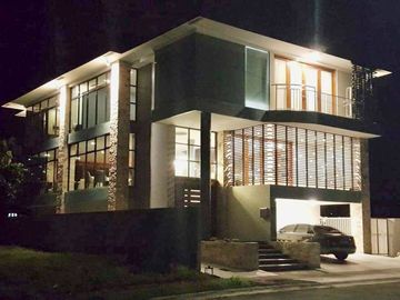 Rush Sale! Price Reduced! 4 Bedroom Modern, Relaxing House at Treveia, Nuvali