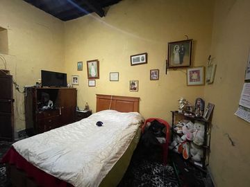 Casa Centrico para Remodelar / Centric House for Renovation