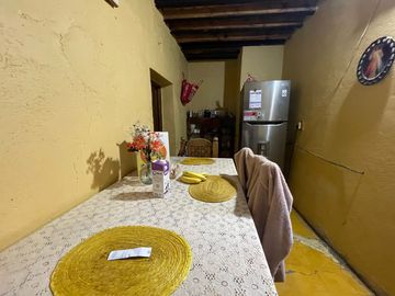 Casa Centrico para Remodelar / Centric House for Renovation