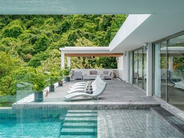 Luxurious contemporary six-bedroom pool villa