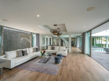Luxurious contemporary six-bedroom pool villa