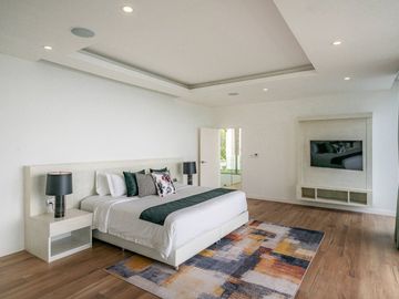 Luxurious contemporary six-bedroom pool villa