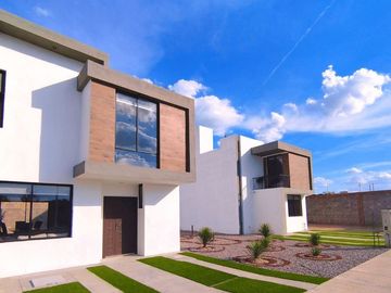 Casa en Venta en SLP, En privada, POZOS