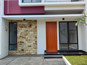 Rumah Teluk Bayur Sukmajaya Dekat Margonda,Baru 2 LANTAI Mewah Harga Murah di Kota Depok Jual Dijual