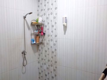 JUAL CEPAT!! Rumah Minimalis Tinggi dari Jalan di Sunter Hijau, Bisa Nego