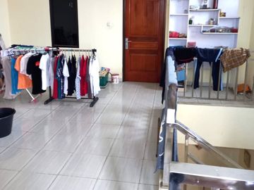 JUAL CEPAT!! Rumah Minimalis Tinggi dari Jalan di Sunter Hijau, Bisa Nego