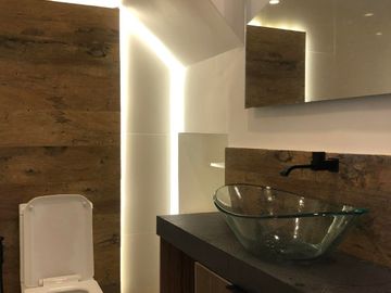 modern 3br house with parking