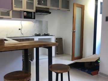 modern 3br house with parking