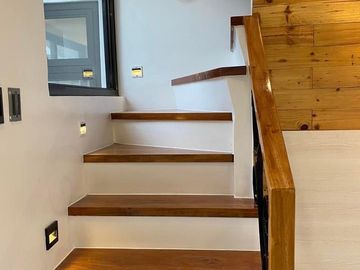 modern 3br house with parking