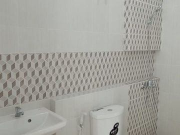 Dijual Rumah Baru Gress Pondok Tjandra Sidoarjo Waru Semi Furnish 2 Lantai Modern