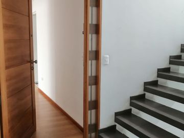 EN VENTA EXCLUSIVO DUPLEX EN LA URB. BELLO HORIZONTE - CAYMA