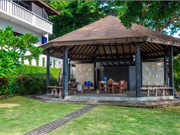 Lovely Villa in Anilao, Mabini for Sale for only Php115,000,000.