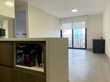 Elegante Departamento en Zona Empresarial con Conexiones Estratégicas