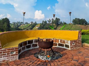 Finca en unidad cerrada con hermosa vista panorámica El Peñol