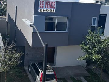 CASA NUEVA COTO AMATE EN BOSQUES VALLARTA