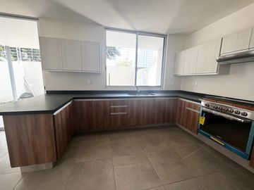 CASA NUEVA COTO AMATE EN BOSQUES VALLARTA