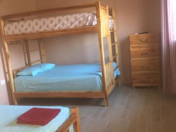 VILLAMIL PLAYAS FINCAS COLINAS DEL PACIFICO VENDO HOSTAL EN FUNCIONAMIENTO