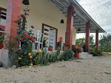 VILLAMIL PLAYAS FINCAS COLINAS DEL PACIFICO VENDO HOSTAL EN FUNCIONAMIENTO