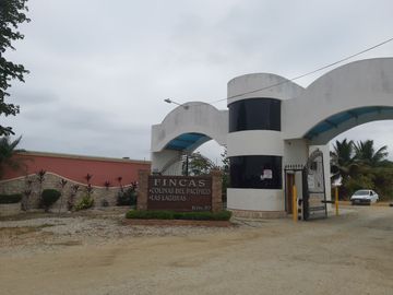VILLAMIL PLAYAS FINCAS COLINAS DEL PACIFICO VENDO HOSTAL EN FUNCIONAMIENTO