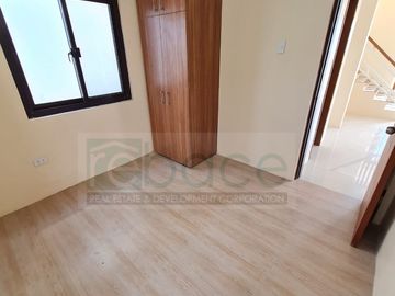 Accessible 4Bedroom House and Lot near Star Toll Tanauan Exit