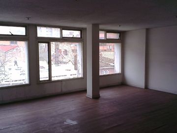 VENDO EDIFICIO De 1000 M2 Barrio Chapinero para hotel u oficinas