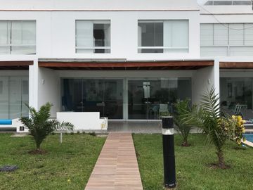 Casa de Playa en Condominio Panorama Asia