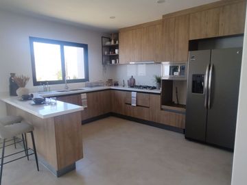 Casa en Venta en La Carmina Residencial, Palmares, Querétaro (Modelo Elena)
