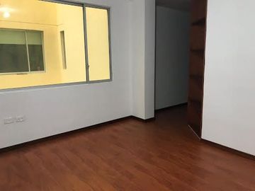 Venta de Departamento DUPLEX  en edificio  del Sector El Condado.