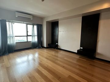 FOR SALE: 3 Bedroom Unit in The Residences at Greenbelt, Makati City