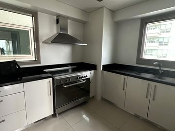FOR SALE: 3 Bedroom Unit in The Residences at Greenbelt, Makati City