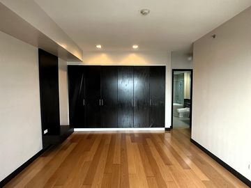 FOR SALE: 3 Bedroom Unit in The Residences at Greenbelt, Makati City