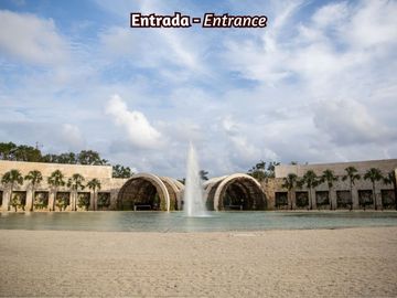 Departamento con club de playa, golf, alberca, en venta Playa del Carmen.
