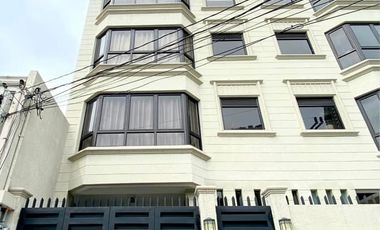 Your Dream Home Awaits! 🏠 Stylish 5-Storey Townhouse in Kapitolyo, Pasig! 3BR, 2TB + Powder Room | Roof Deck | 2 Car Garage | Clean Title - Don't Miss