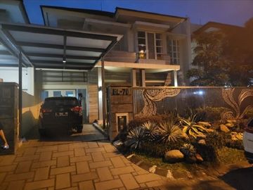 Dijual Rumah Mewah di Puri Galaxy Surabaya Dekat Galaxy Mall