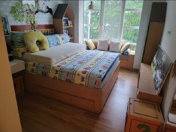 Dijual Rumah Mewah di Puri Galaxy Surabaya Dekat Galaxy Mall