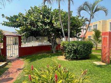 CASA EN VENTA ACAPULCO CON ALBERCA