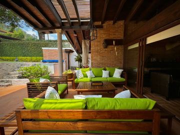 Casa en Venta en Valle de Bravo a 7 Minutos del Centro de Avándaro