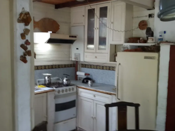 Casa de un dormitorio Y Amplio Lote De 60x60 (en Punta Indio).